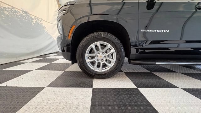 New 2026 Chevrolet Suburban LS w/ Max Trailering Package AWD/4WD image 10
