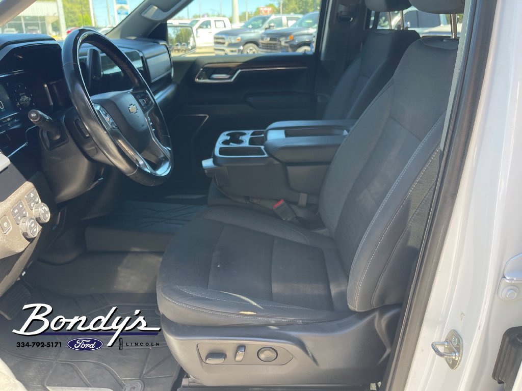 Used 2023 Chevrolet Silverado 1500 LT w/ Z71 Off-Road Package AWD/4WD image 10