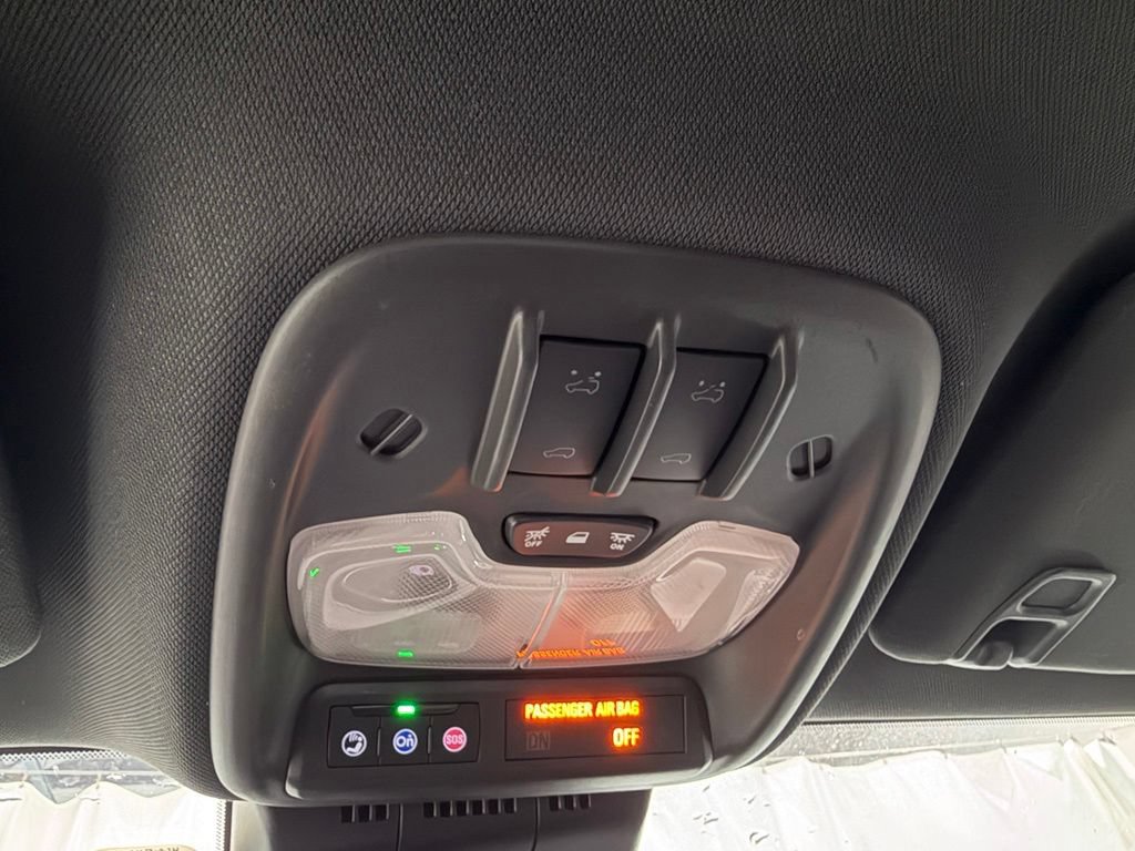 Used 2023 Chevrolet Colorado LT w/ LT Convenience Package II AWD/4WD image 20