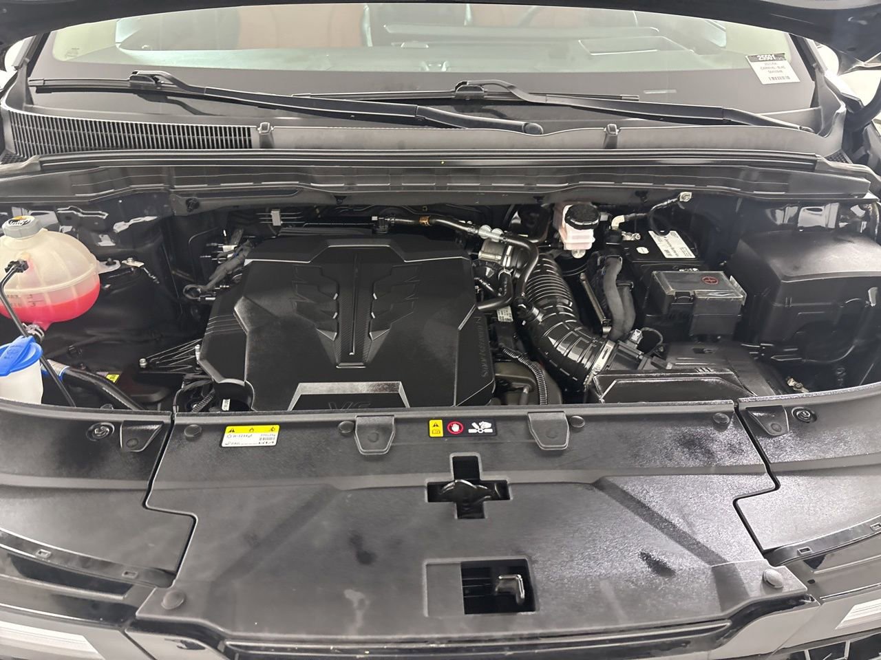 Used 2025 Kia Carnival SX Prestige image 31