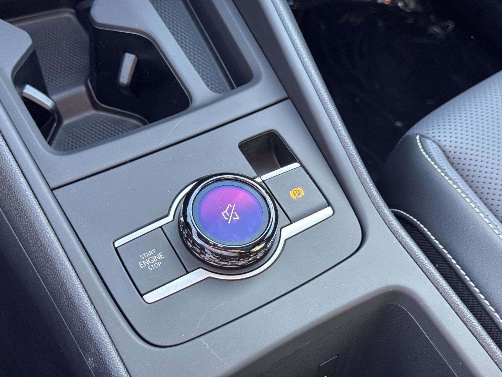 New 2026 Volkswagen Tiguan SE R-Line FWD image 28