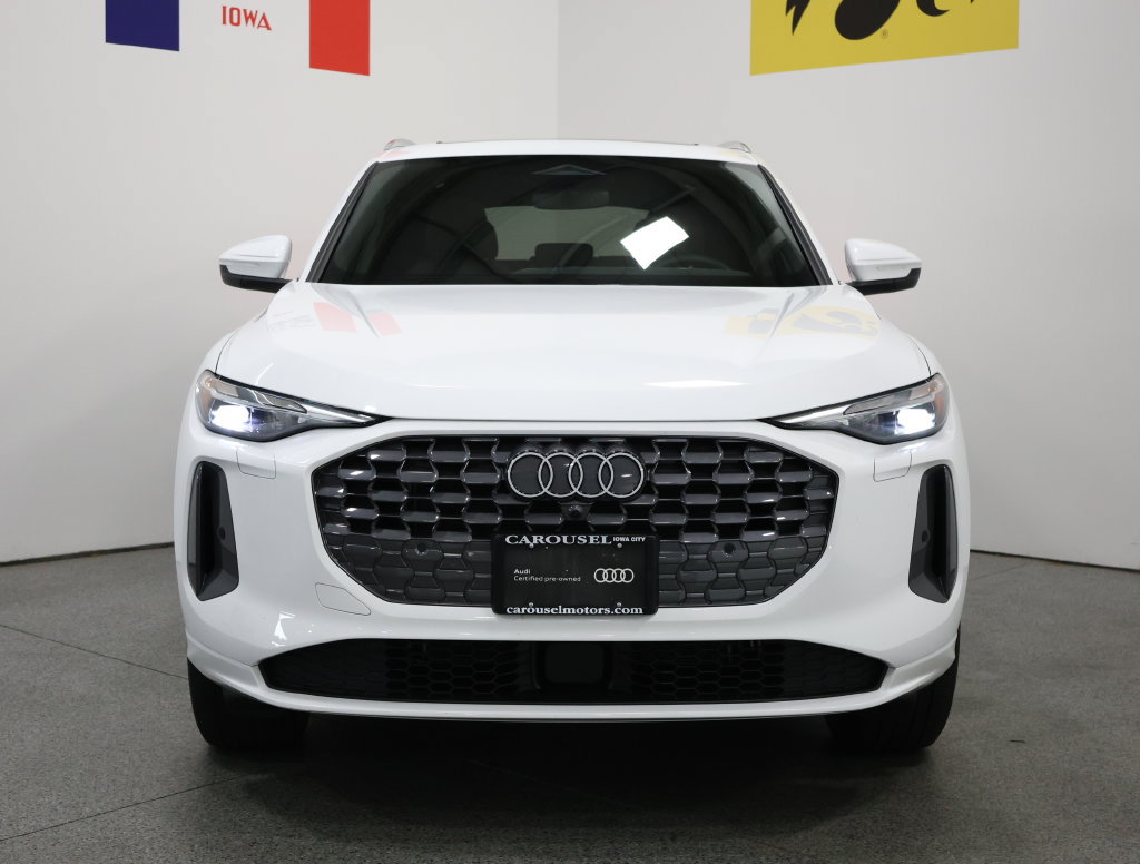 Used 2025 Audi Q5 Premium w/ Convenience Package AWD/4WD image 7