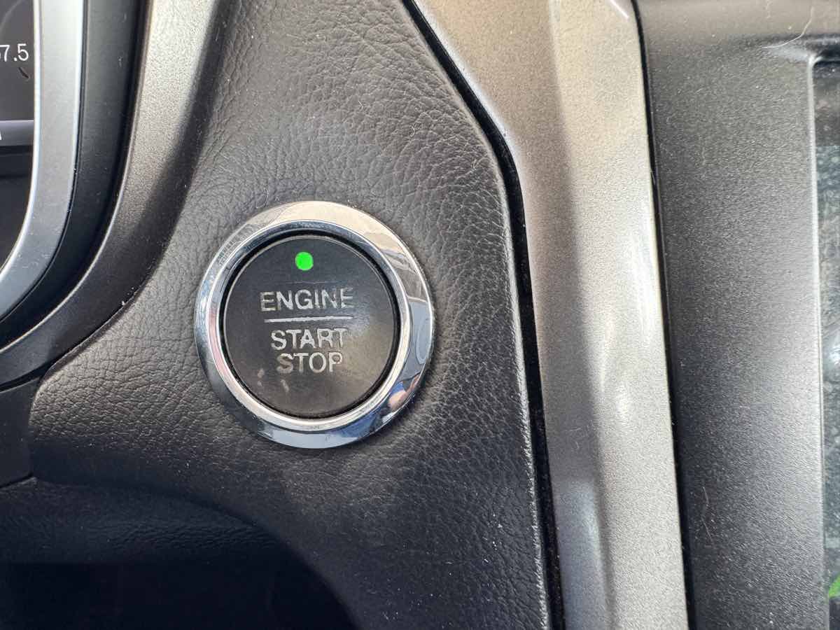 Used 2017 Ford Fusion SE w/ Fusion SE Technology Package FWD image 45