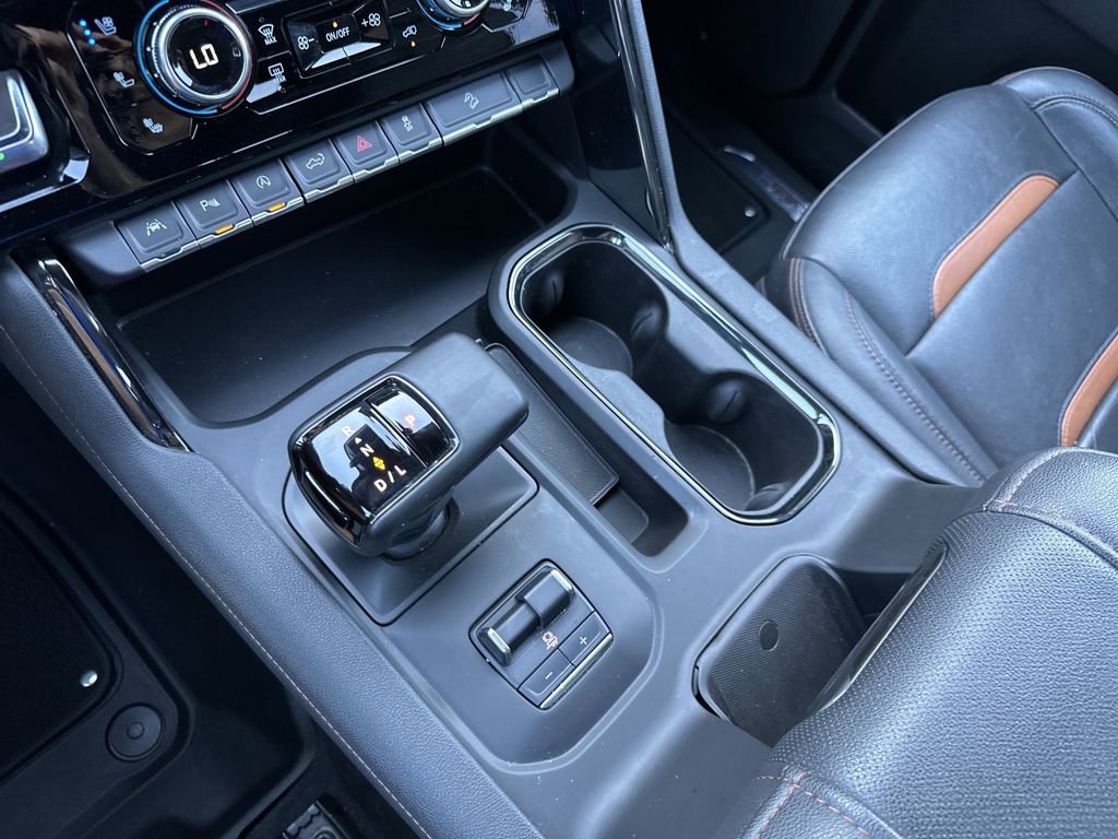 Used 2024 GMC Sierra 1500 AT4 w/ Technology Package AWD/4WD image 28