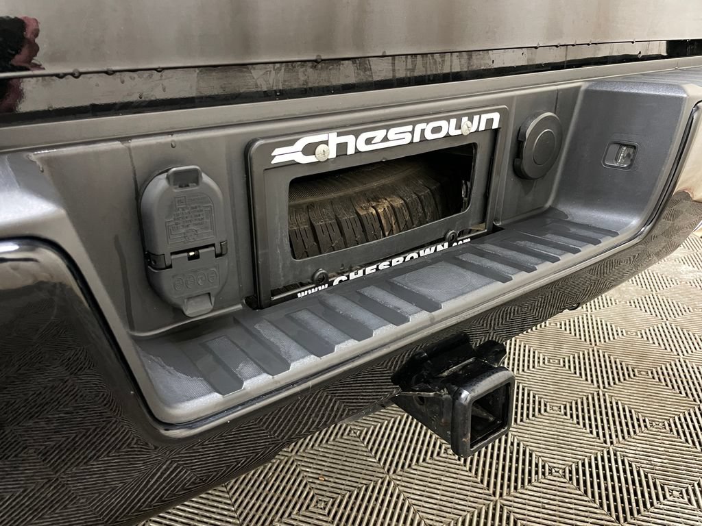 Used 2018 Chevrolet Silverado 1500 LT w/ All Star Edition AWD/4WD image 11