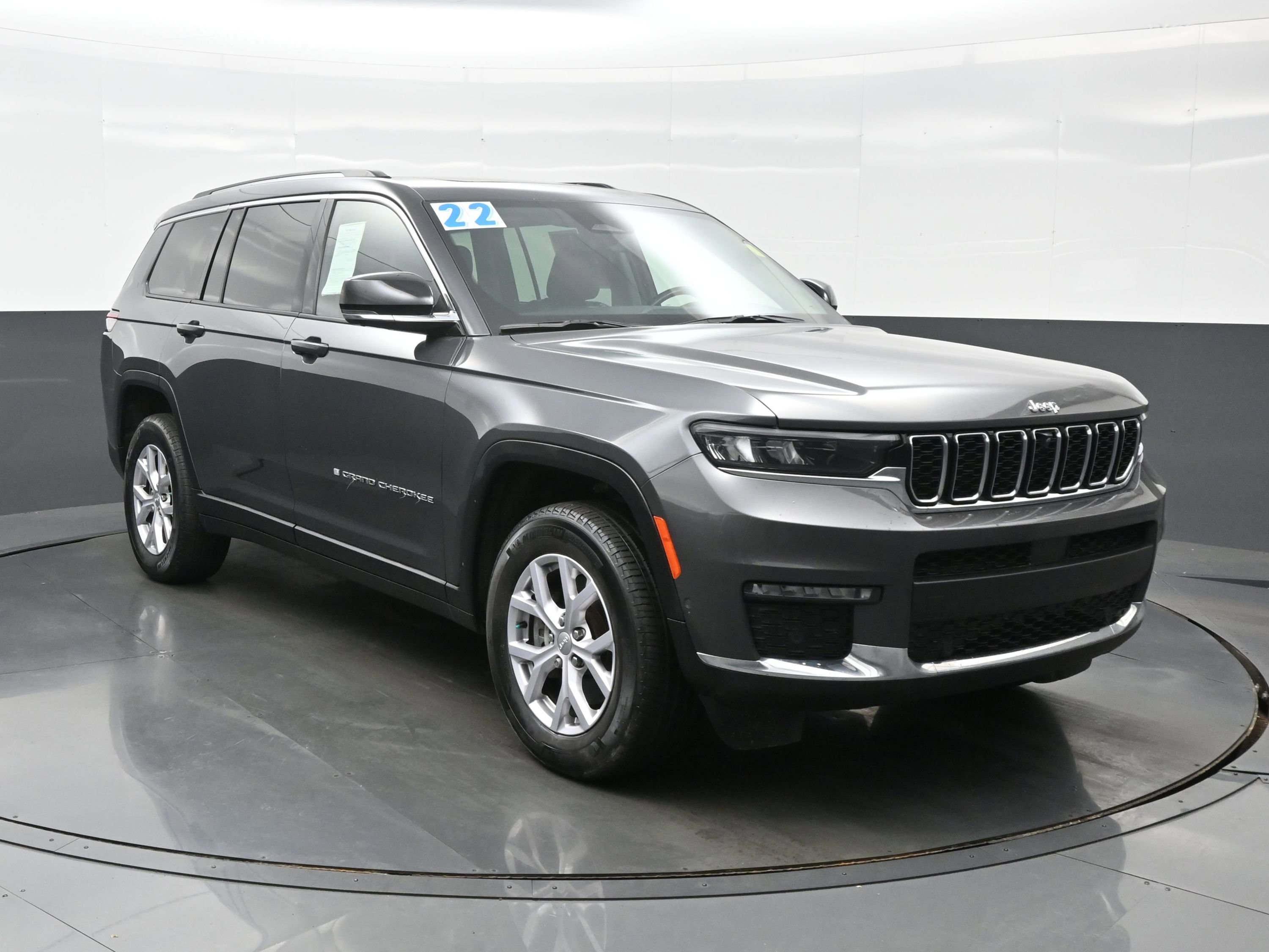 Used 2022 Jeep Grand Cherokee L Limited w/ Luxury Tech Group II image 8