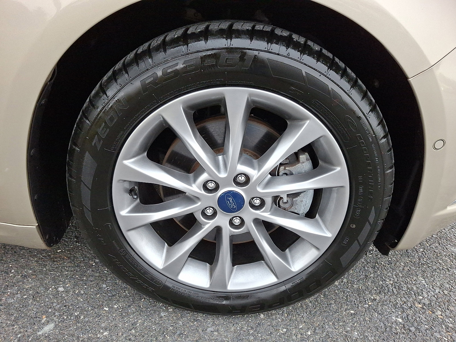 Used 2018 Ford Fusion Energi Platinum image 8