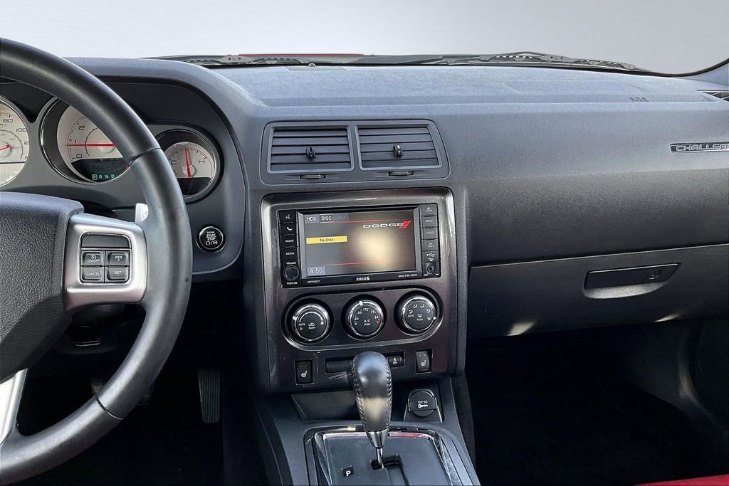 Used 2013 Dodge Challenger SXT RWD image 6
