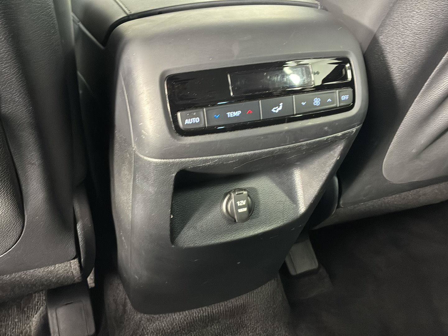 Used 2025 Hyundai Palisade SEL AWD/4WD image 19