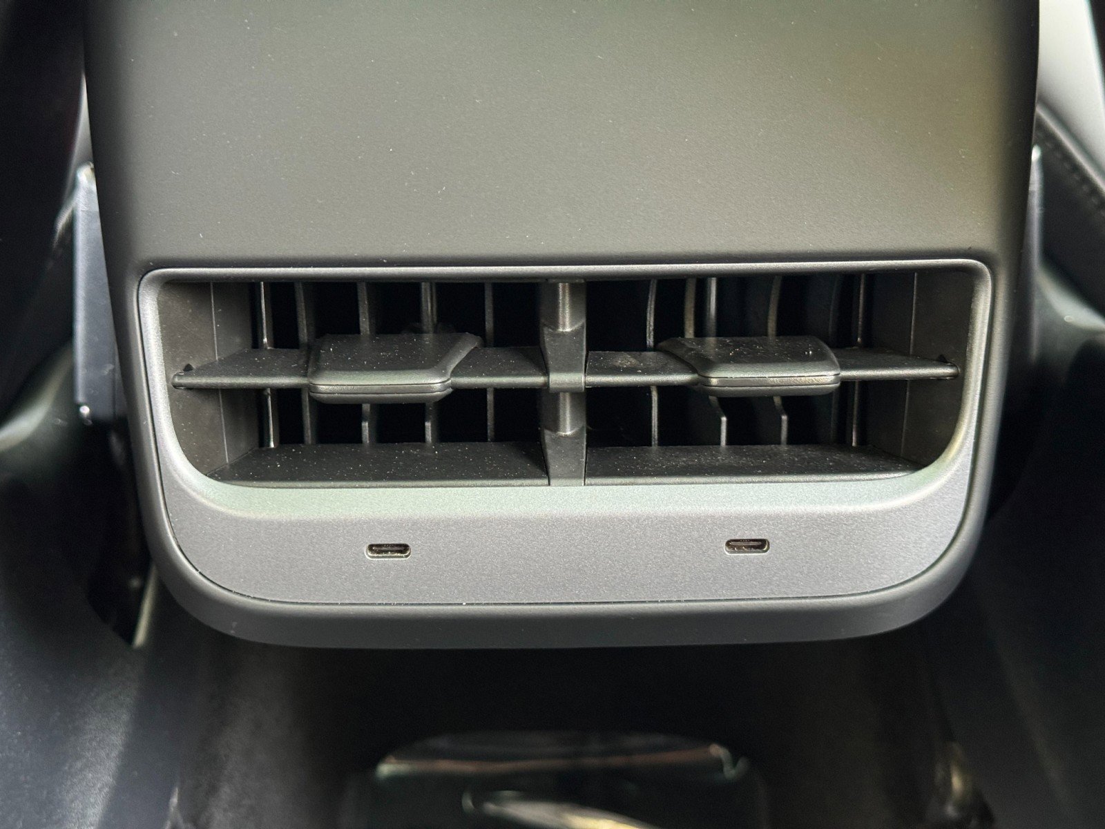 Used 2022 Tesla Model Y Performance image 34