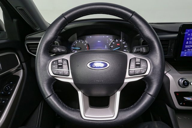 Used 2023 Ford Explorer XLT w/ Equipment Group 202A image 31
