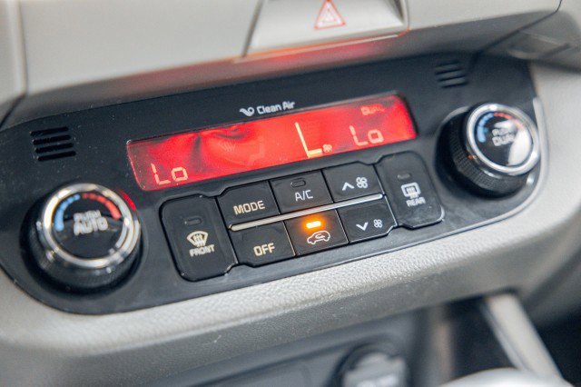 Used 2016 Kia Sportage EX image 20