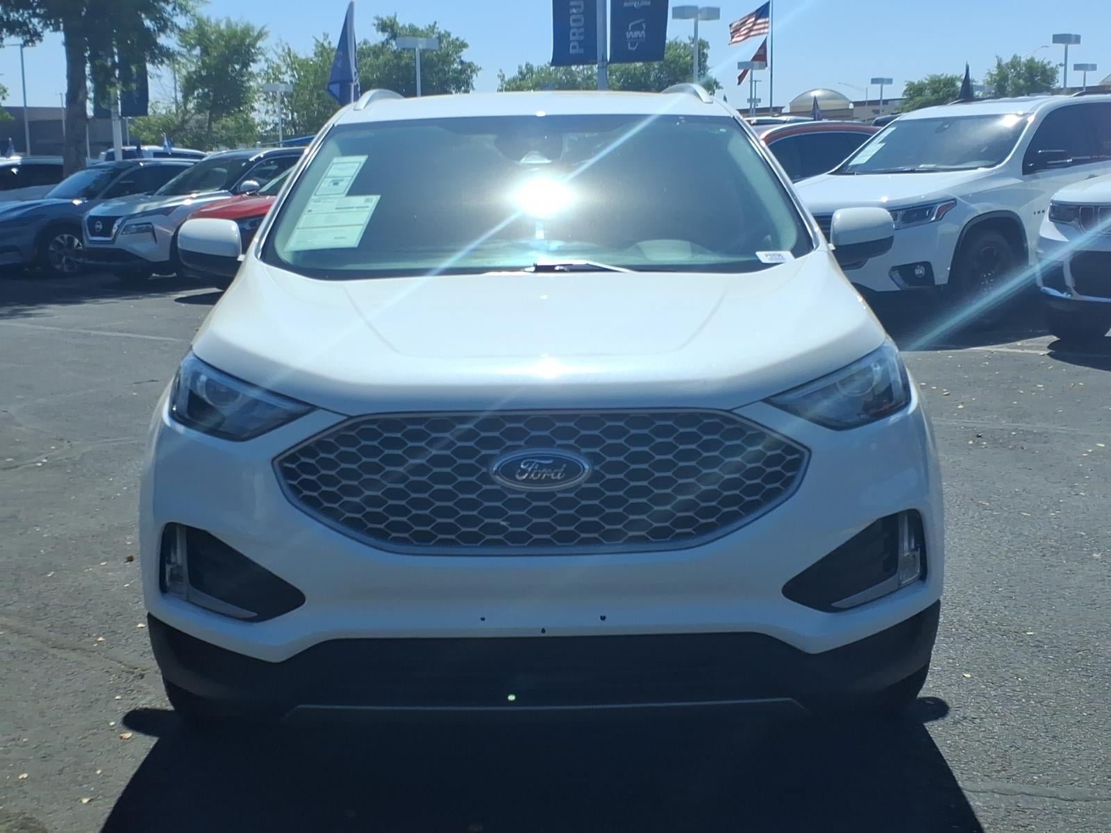 Certified 2023 Ford Edge SEL w/ Convenience Package AWD/4WD image 2