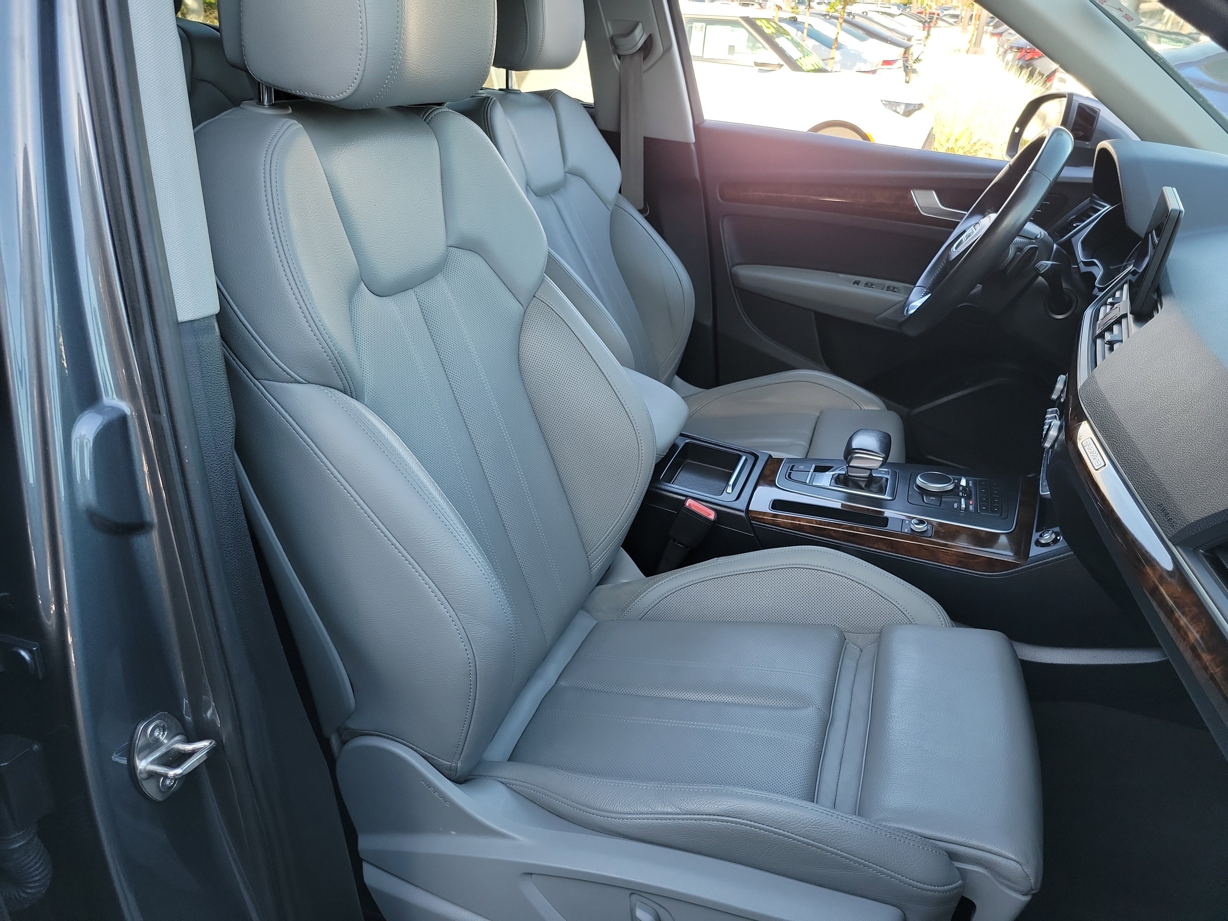 Used 2018 Audi Q5 2.0T Premium Plus w/ Premium Plus Package AWD/4WD image 23