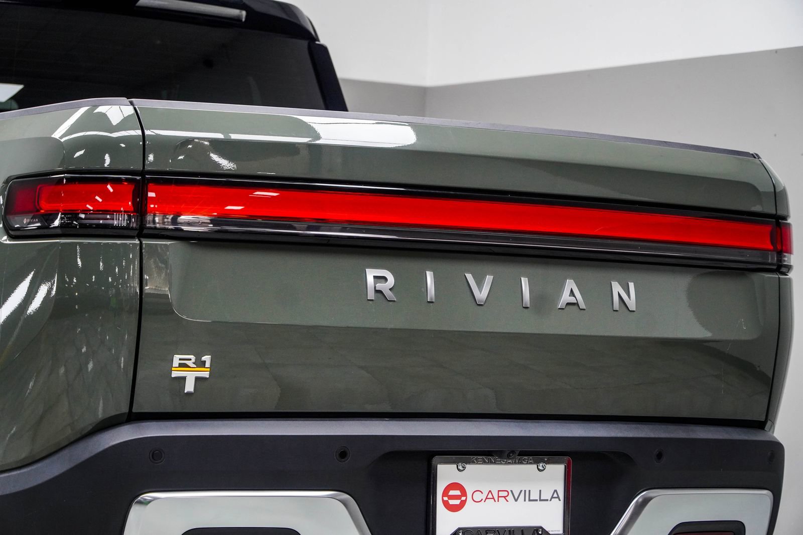 Used 2022 Rivian R1T Launch Edition image 16