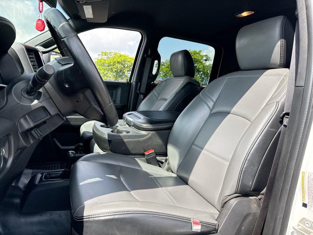 Used 2024 RAM 3500 Tradesman AWD/4WD image 16
