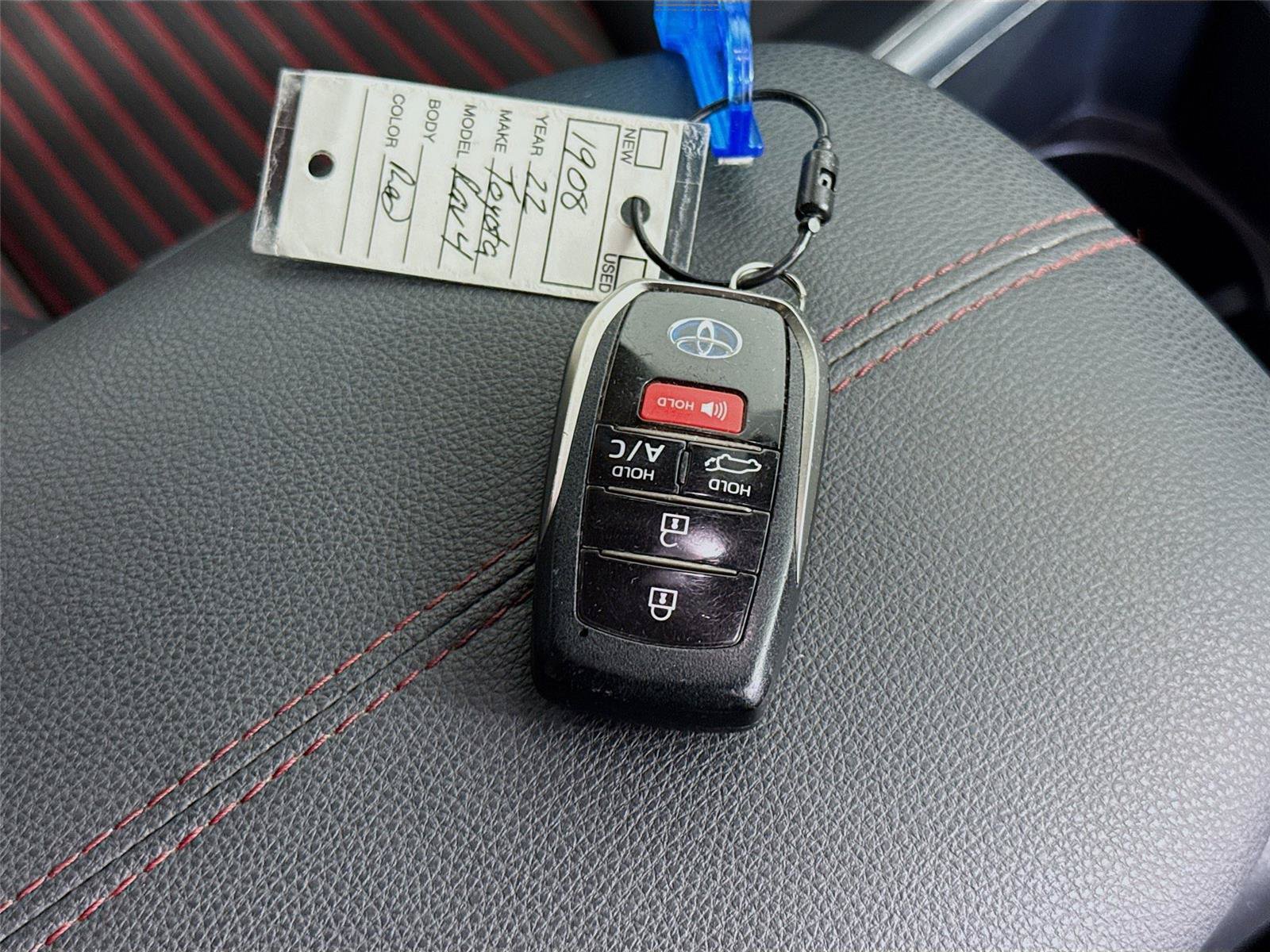 Used 2022 Toyota RAV4 XSE AWD/4WD image 25