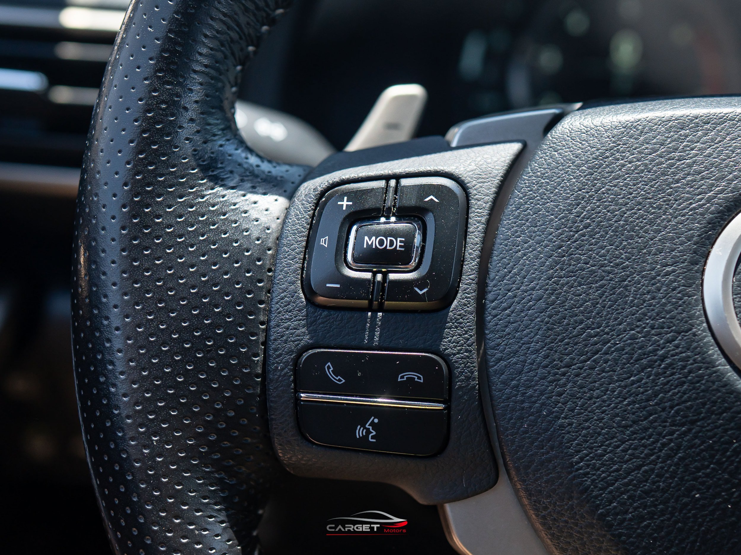 Used 2019 Lexus IS 300 F Sport w/ F Sport Package RWD image 22
