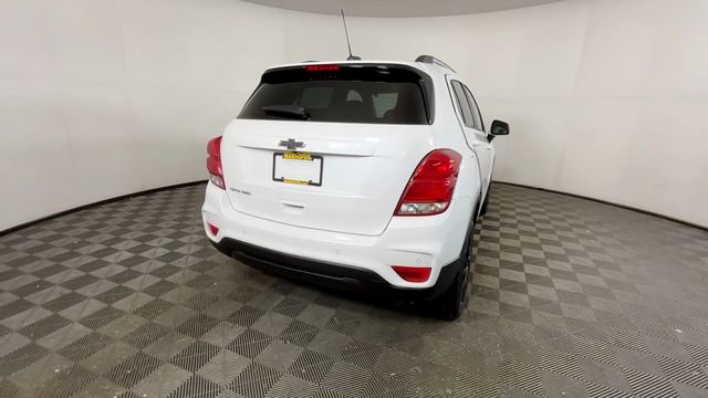 Used 2022 Chevrolet Trax LT w/ Driver Confidence Package AWD/4WD image 6