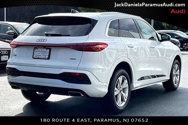 Used 2025 Audi Q5 Premium w/ Convenience Package AWD/4WD image 2