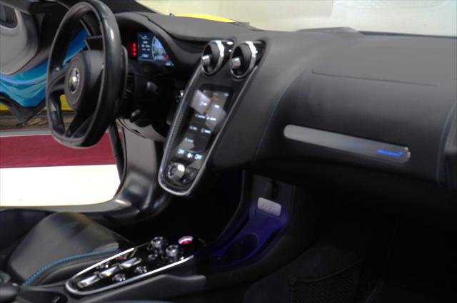Used 2022 McLaren GT RWD image 27