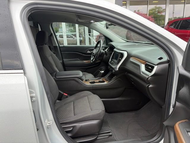 Used 2018 GMC Acadia SLE AWD/4WD image 16
