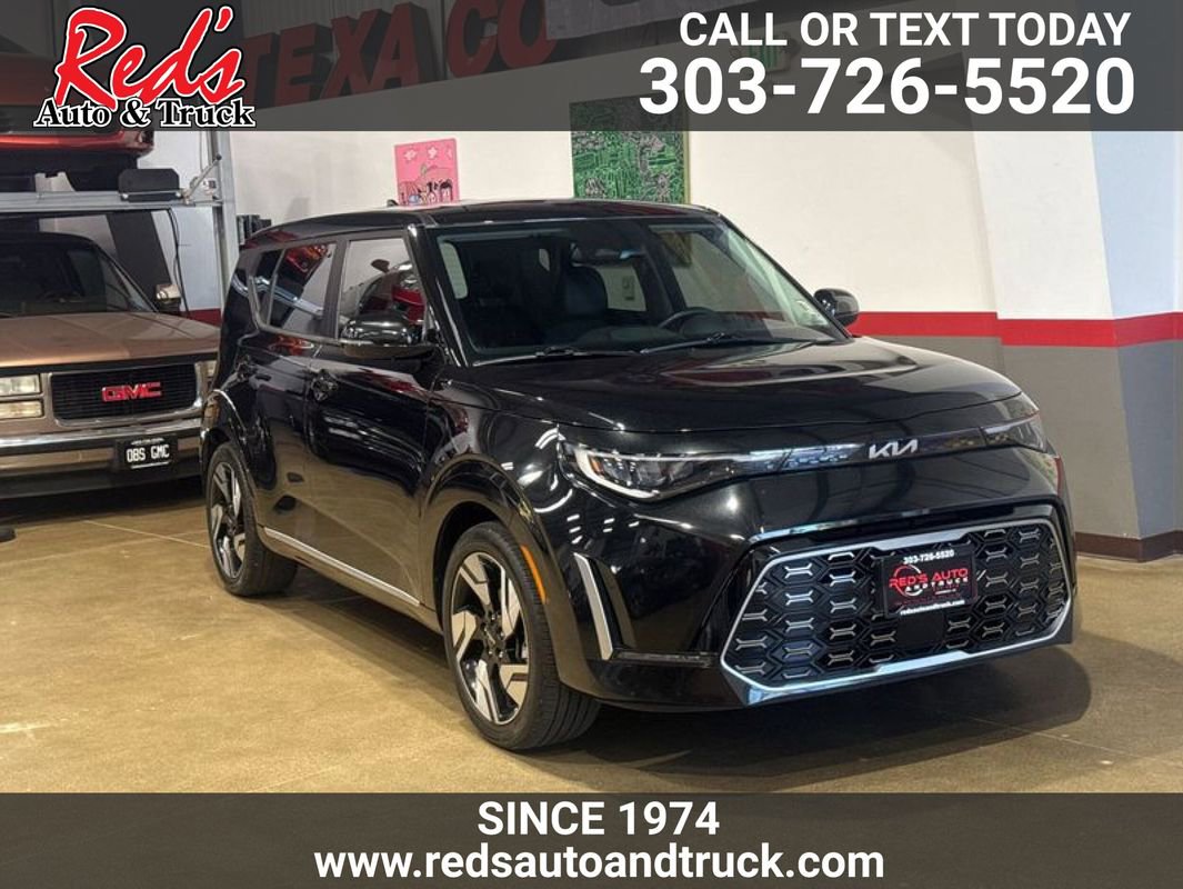 Used 2023 Kia Soul GT-Line w/ GT-Line Technology Package FWD image 1