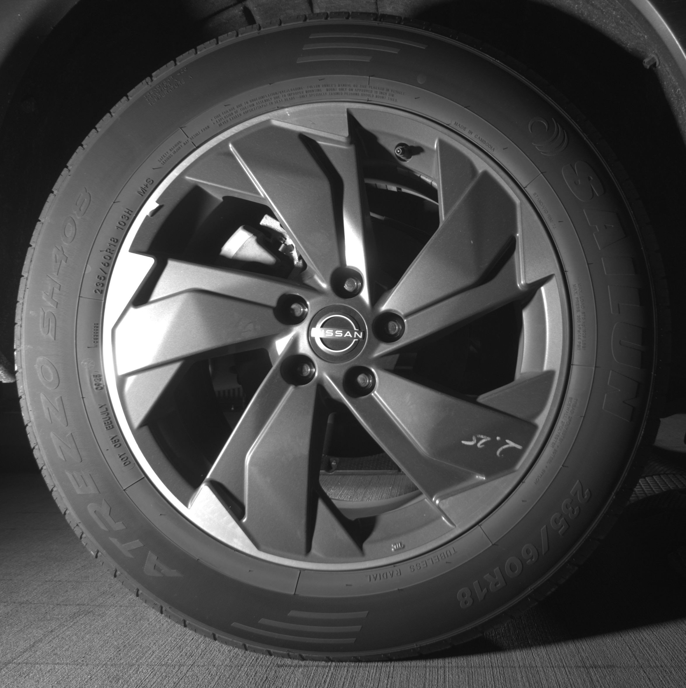 Used 2025 Nissan Rogue SV FWD image 15