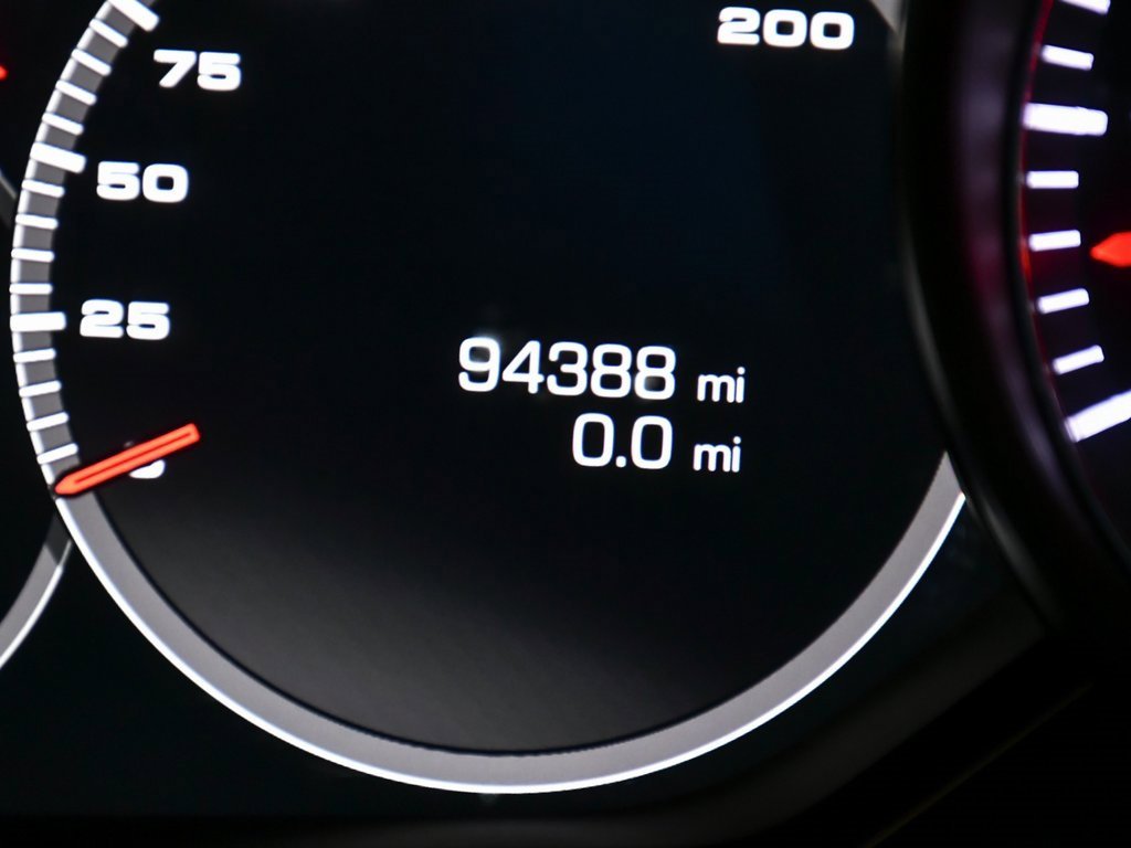 Used 2021 Porsche Cayenne Turbo w/ Assistance Package image 19