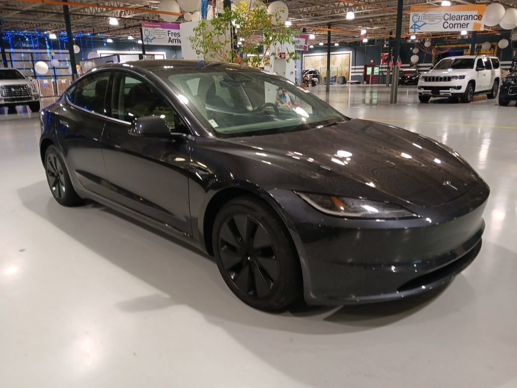 Used 2025 Tesla Model 3 RWD video 2