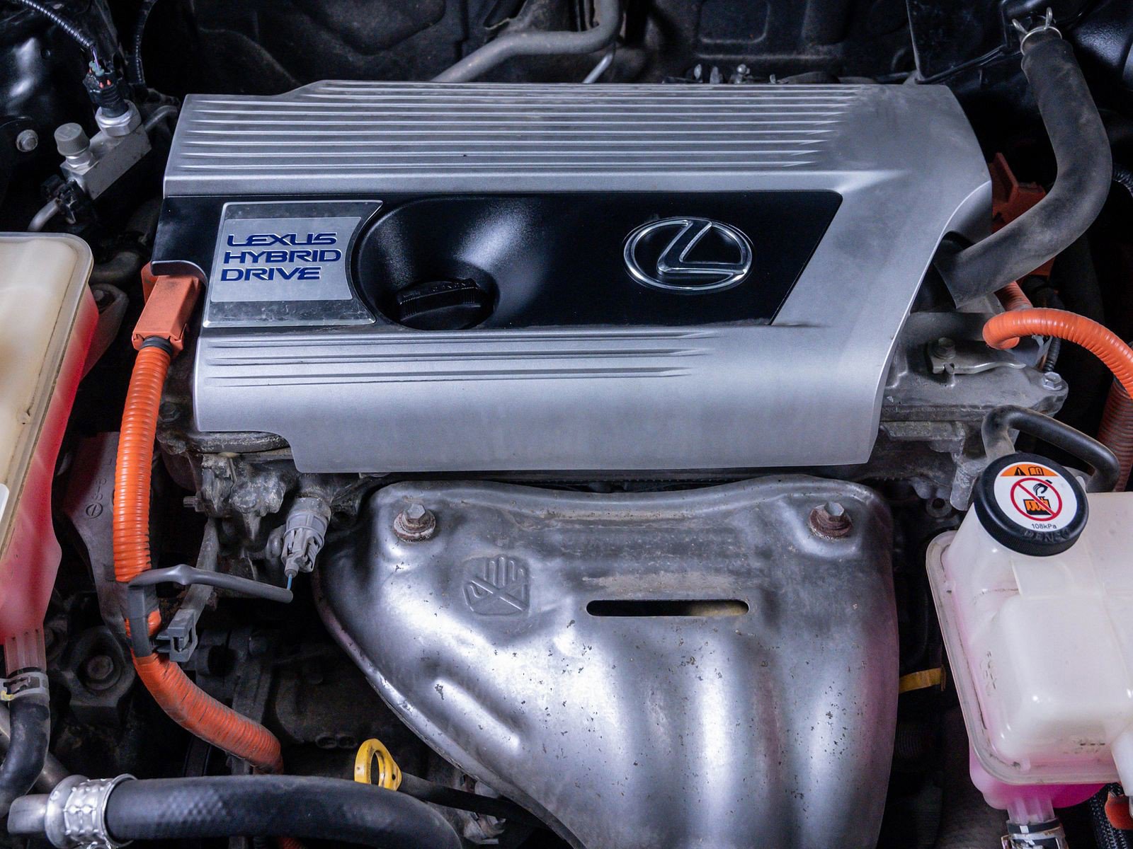 Used 2018 Lexus NX 300h AWD w/ Premium Package image 7