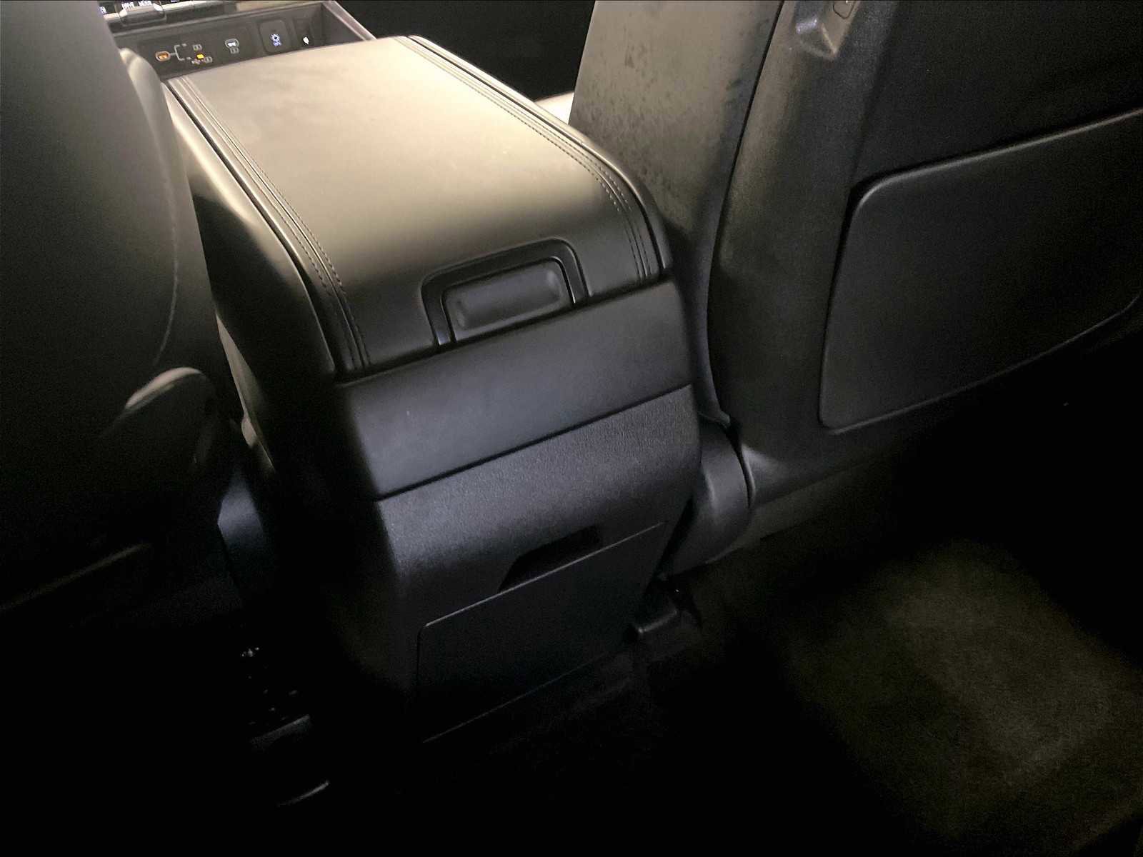 Used 2025 Hyundai Santa Fe Calligraphy image 29