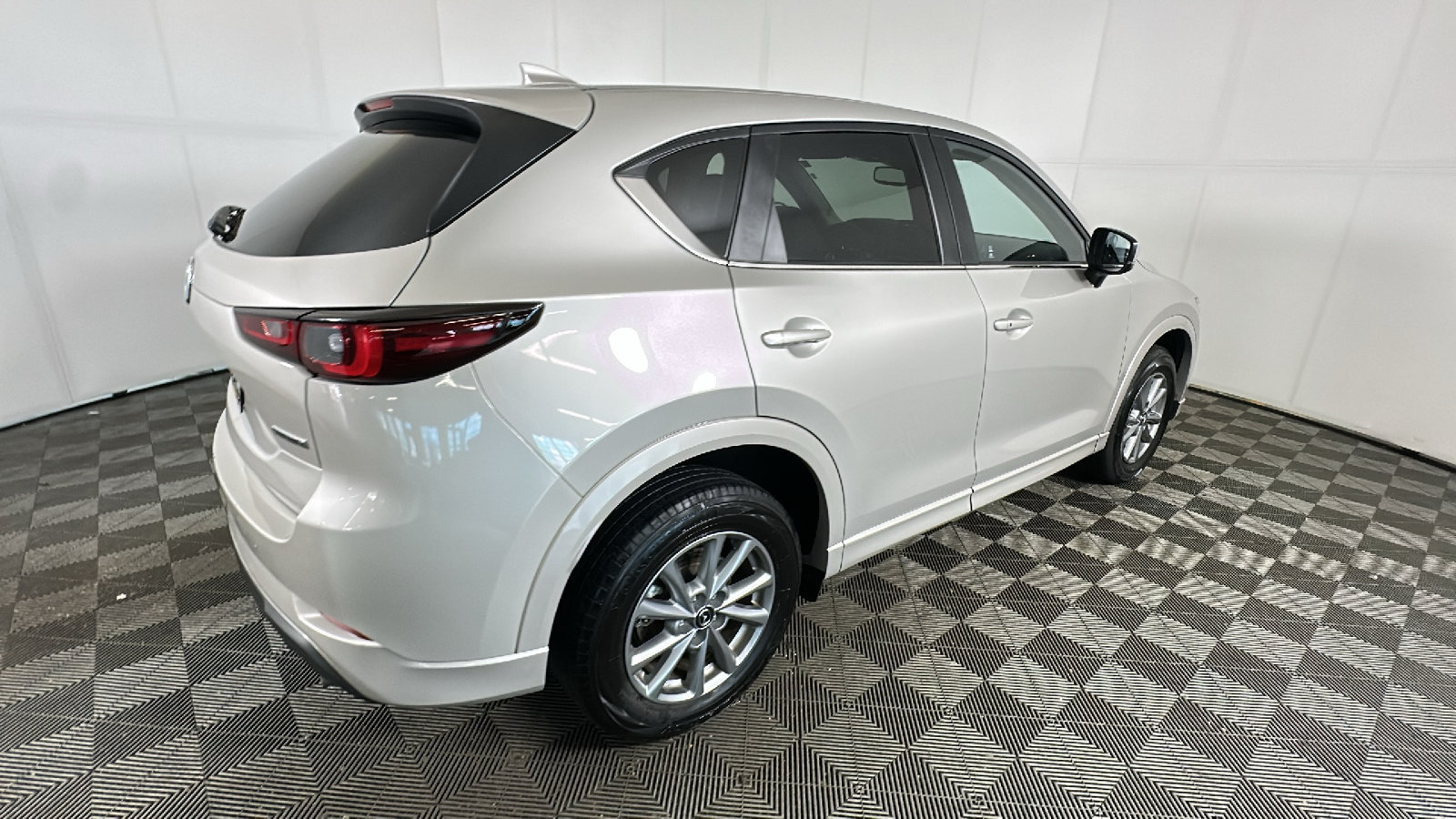 Used 2025 MAZDA CX-5 AWD 2.5 S w/ Preferred Package image 3