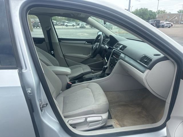 Used 2014 Volkswagen Passat 1.8T S image 13