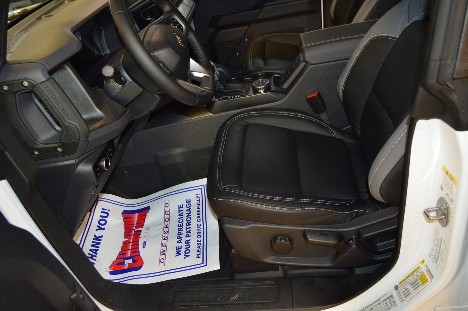 New 2025 Ford Bronco Badlands image 15