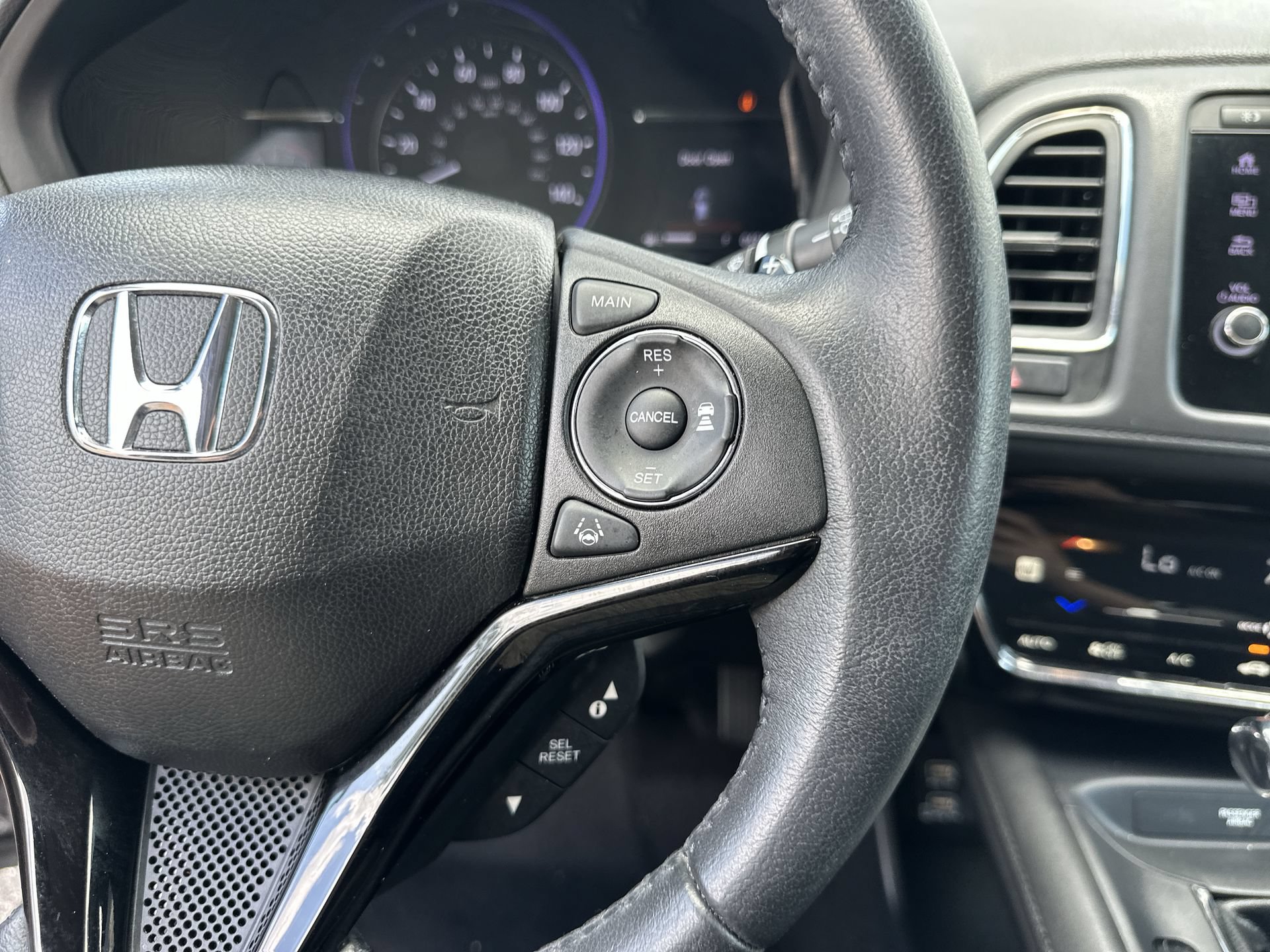 Used 2019 Honda HR-V EX-L image 28