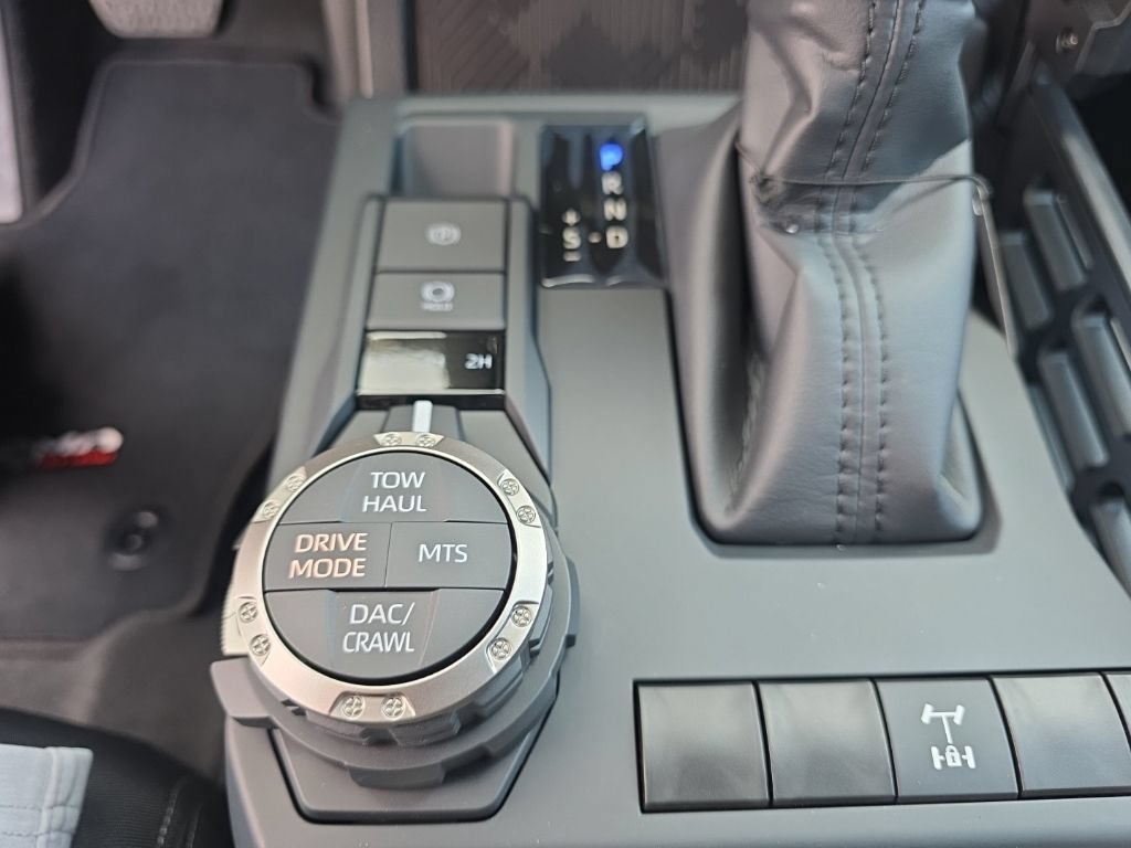 New 2026 Toyota Tacoma TRD Off-Road AWD/4WD image 24