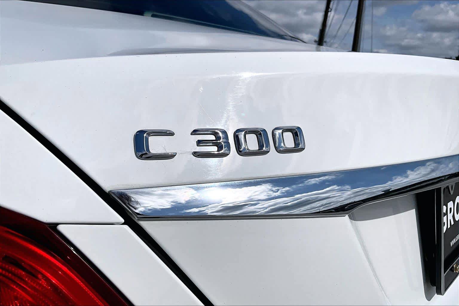 Used 2015 Mercedes-Benz C 300 Sedan image 10