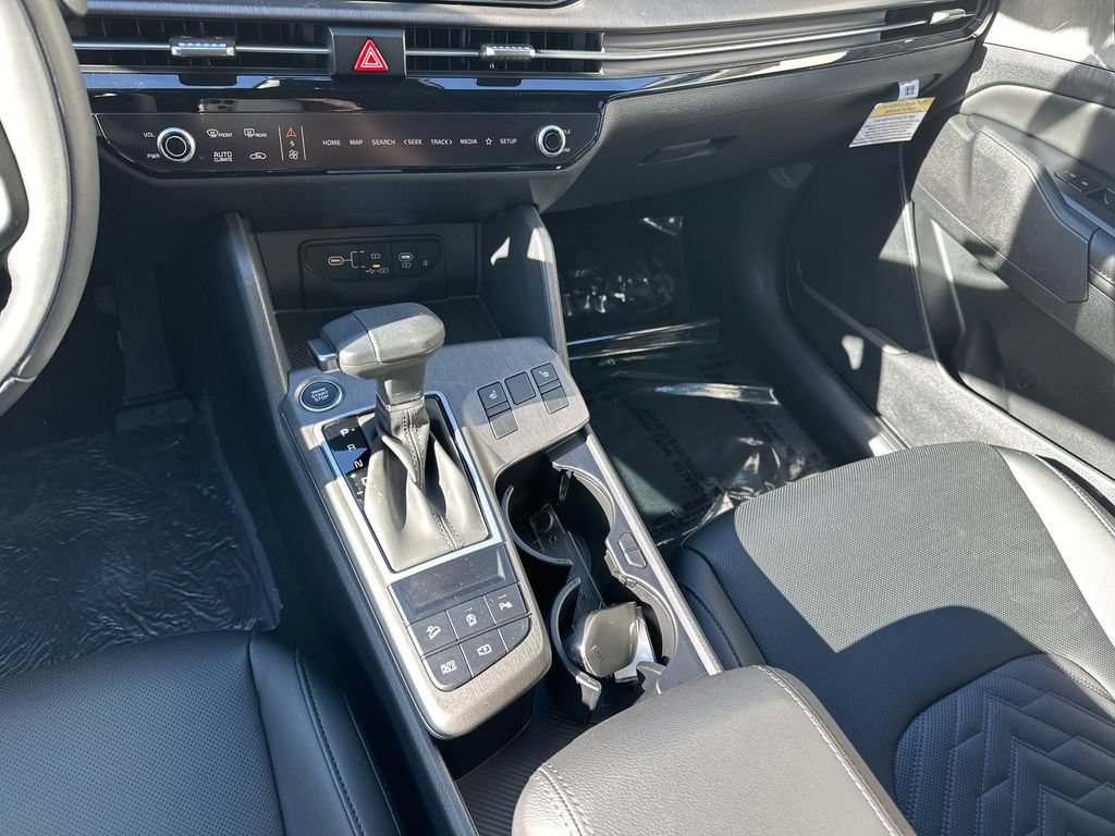 New 2026 Kia Sportage X-Line w/ X-Line Premium Package AWD/4WD image 16