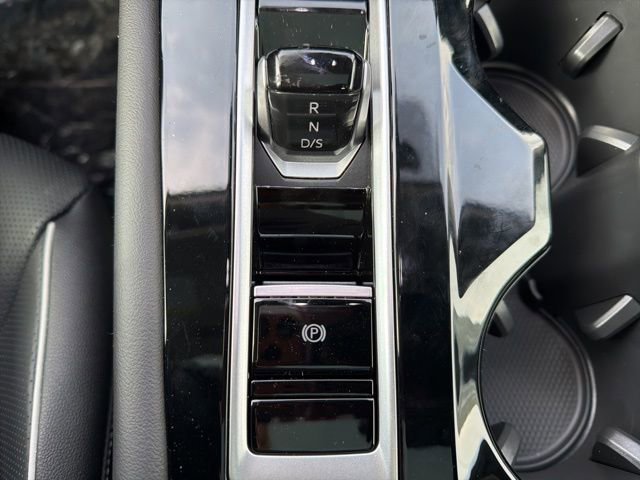 New 2026 Volkswagen Atlas SEL Premium R-Line AWD/4WD image 35