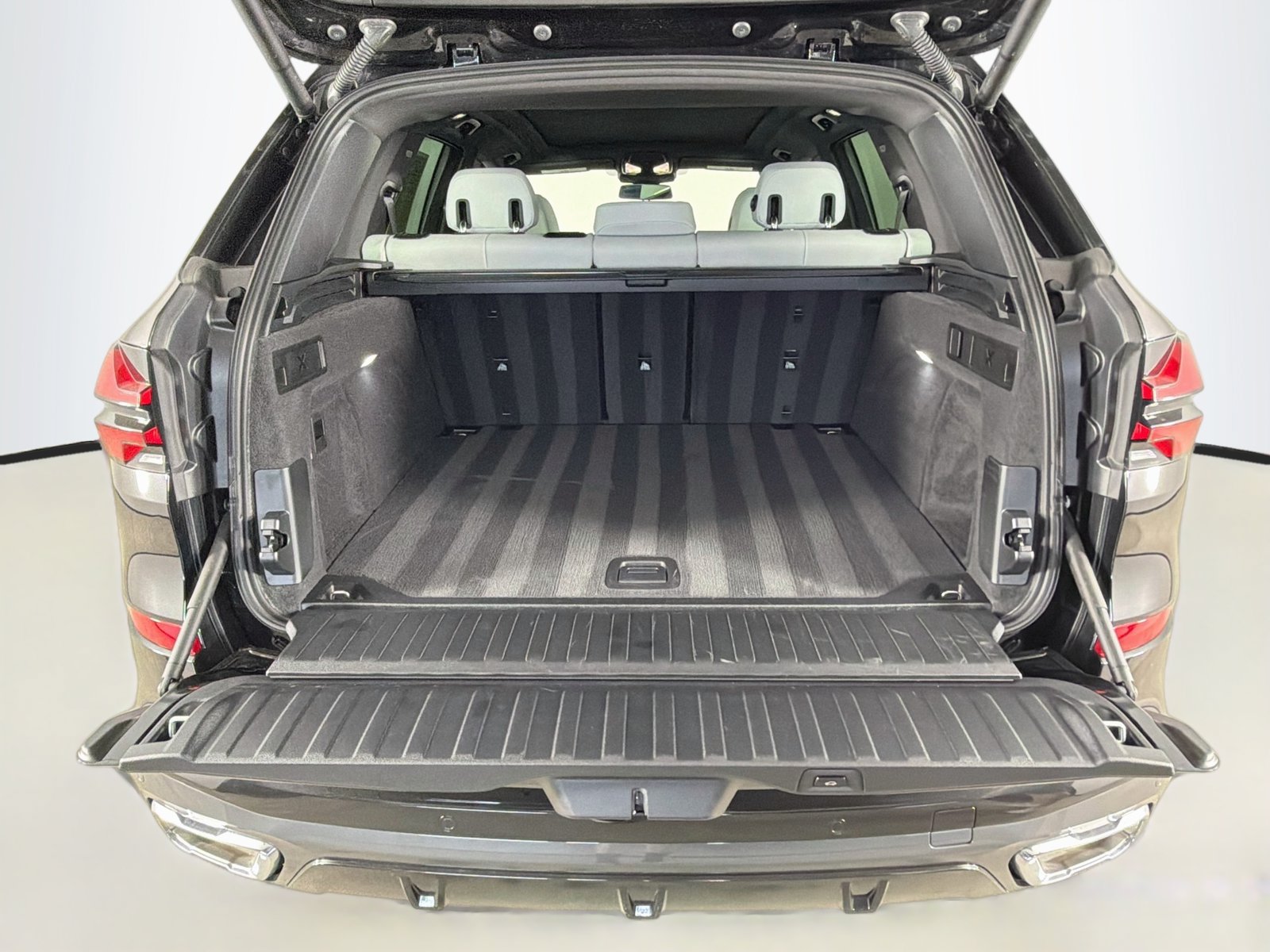 Used 2026 BMW X5 xDrive40i AWD/4WD image 28