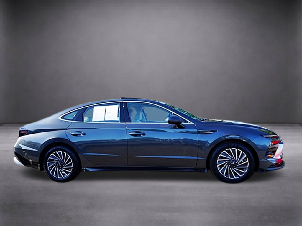 Certified 2026 Hyundai Sonata SEL FWD image 8