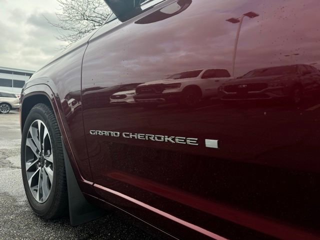 Used 2022 Jeep Grand Cherokee Overland w/ Adv Protech Group III video 2