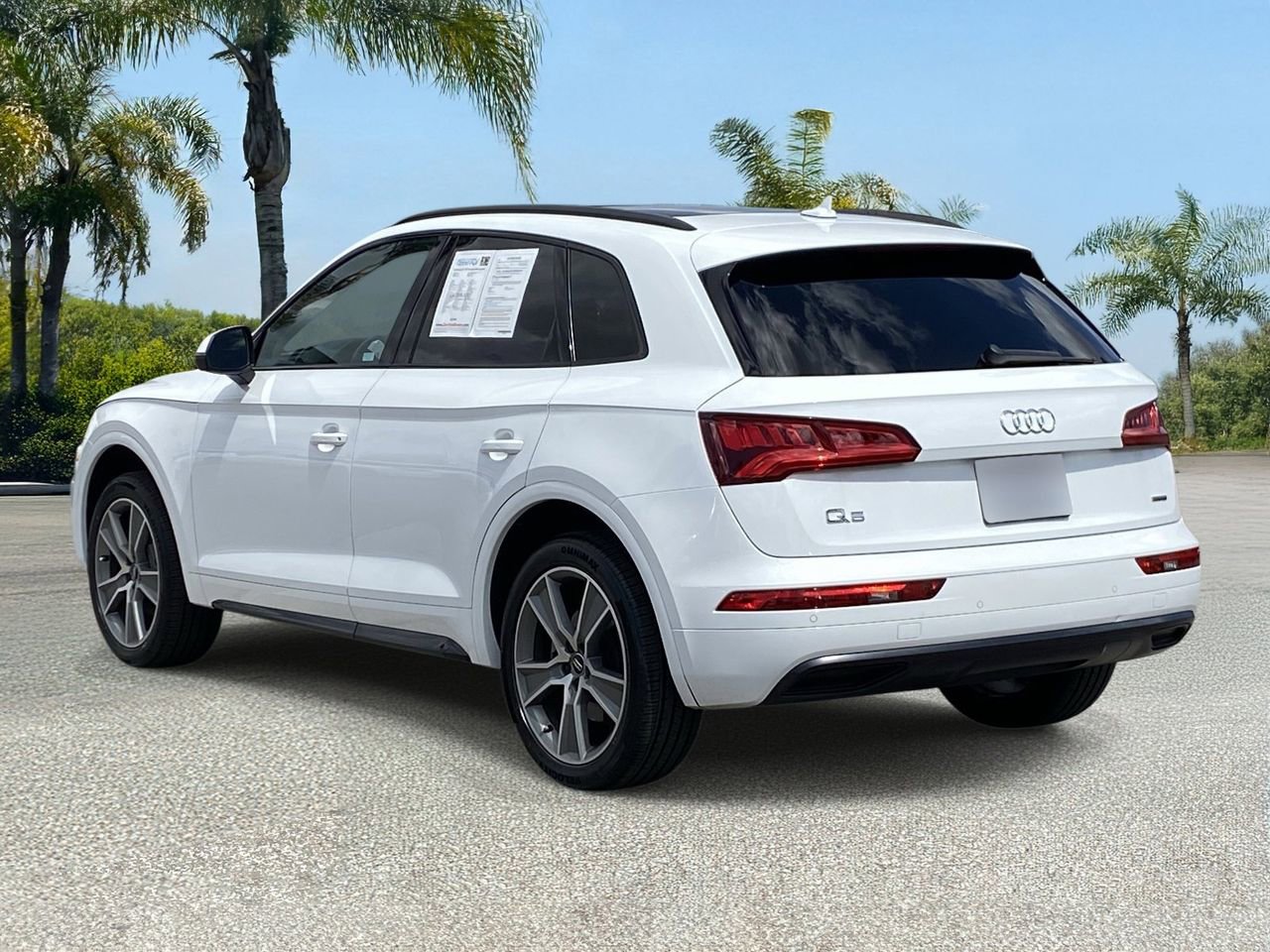 Used 2019 Audi Q5 2.0T Premium Plus w/ Premium Plus Package AWD/4WD image 3