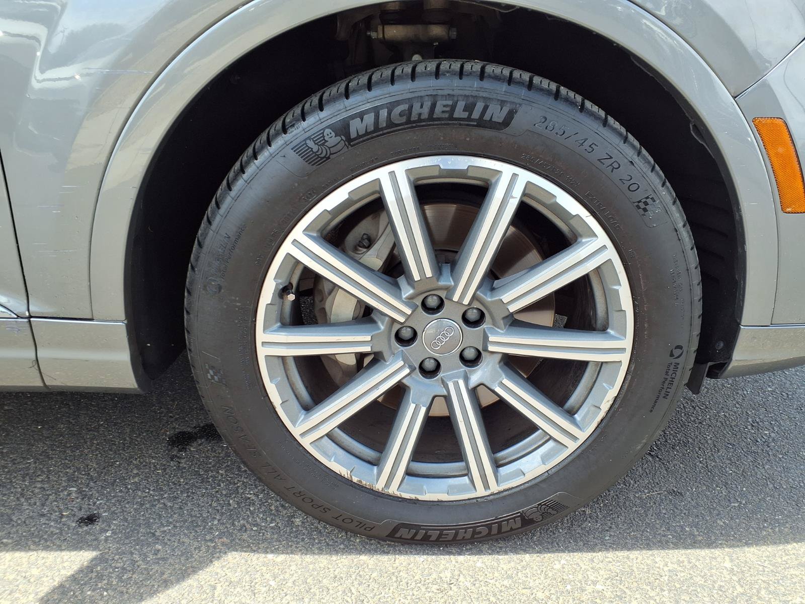 Used 2018 Audi Q7 2.0T Premium Plus w/ Premium Plus Package AWD/4WD image 9