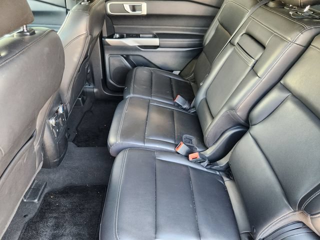 Used 2022 Ford Explorer XLT w/ Equipment Group 202A RWD image 30