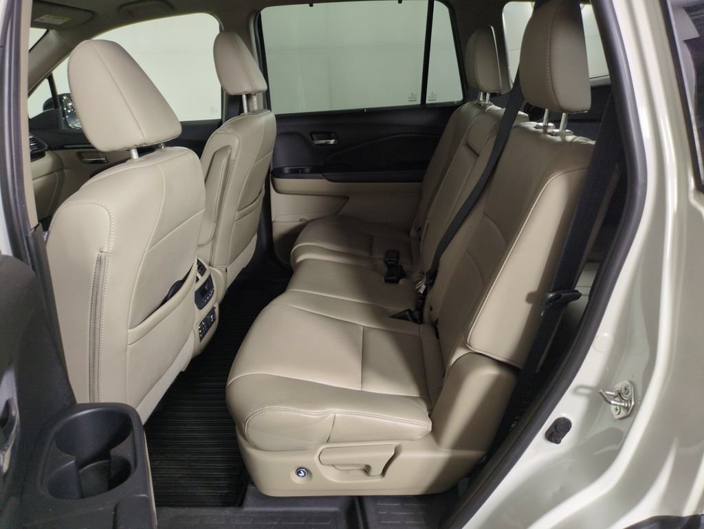 Used 2017 Honda Pilot Touring image 25