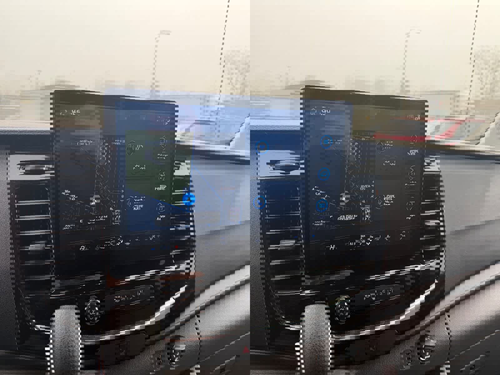 Used 2024 Ford Transit 350 XLT image 23