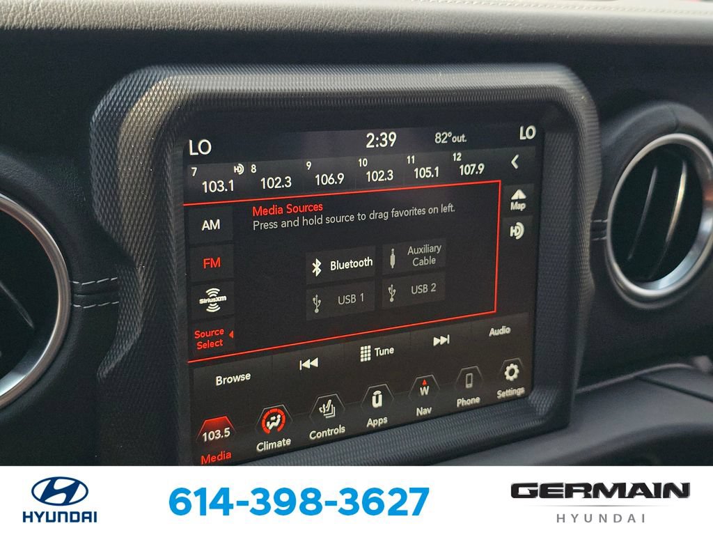 Used 2021 Jeep Wrangler Unlimited Sahara w/ Cold Weather Group AWD/4WD image 28