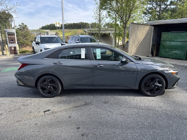 New 2026 Hyundai Elantra SEL Sport Premium FWD image 9